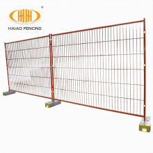 Mobile retractable mesh safety fence panels